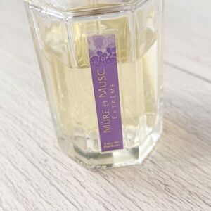 Mûre et Musc Etrēme Eau De Parfum over 3/4 full. See photos. 3.4 ounce / 100mm